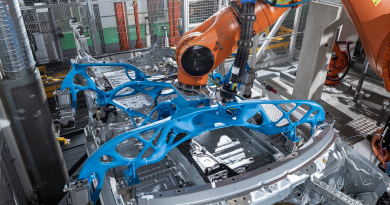 BMW Expands 3D-Printed Customised Robot Grippers Usage