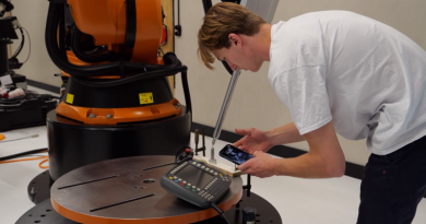 Robot Calibration Helper App Calibrates Robot Tool Center Point